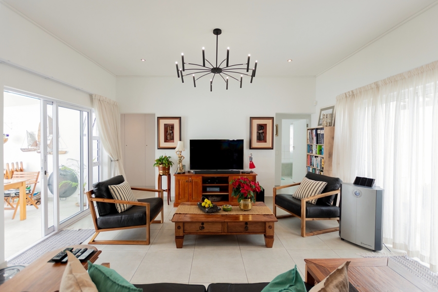 3 Bedroom Property for Sale in Golden Mile Western Cape